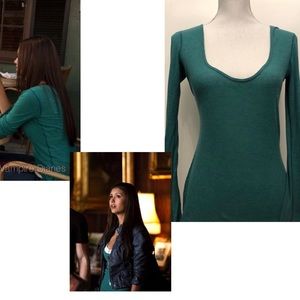 Elena Gilbert SA top